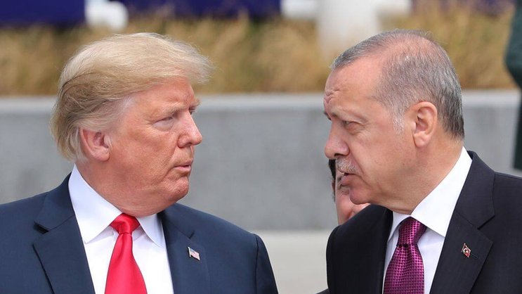 Zwei Herren, die sich gerne als starke Männer geben: Donald Trump und Recep Erdogan.