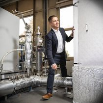 Mario Mica will schädliche Emissionen in nützliche, wiederverwertete Produkte umwandeln.