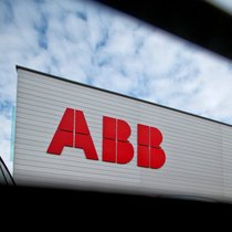 ABB verkauft seine Stromnetz-Sparte an Hitachi.