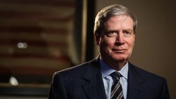 Die Finanzlegende Stanley Druckenmiller an einem Interview.