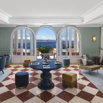 Blick von der Lobby der «Althoff Villa Belrose» auf den Golf von Saint-Tropez.
