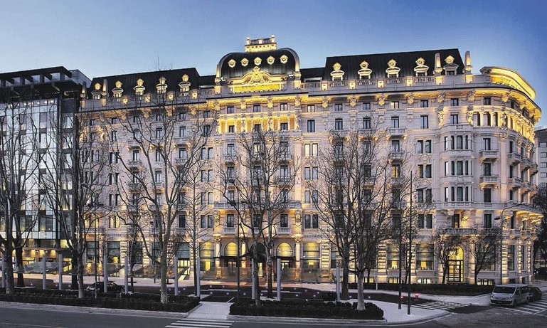 09_39_hotel.jpg