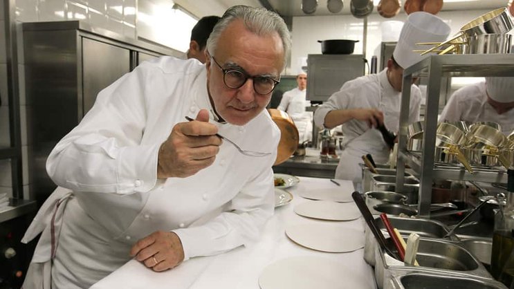 Gewann und verlor zugleich einen Michelin-Stern: Starkoch Alain Ducasse. Keystone