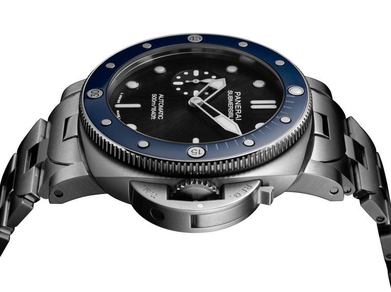 Panerai Submersible PAM01756