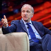Experte Ray Dalio warnt vor einer Schulden-Todesspirale der USA.