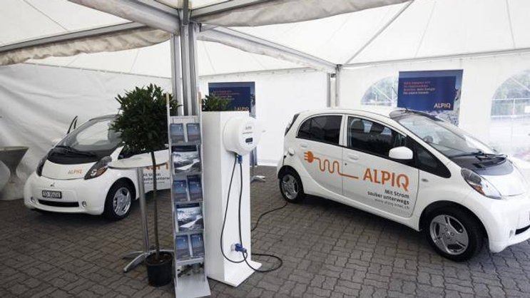 Stromtankstelle von Alpiq: Netz an Ladestationen gemeinsam ausbauen. Keystone