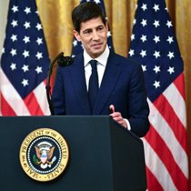 Muss sich gestiegenen Inflationsrisiken stellen: US-Notenbankchef Kevin Warsh.