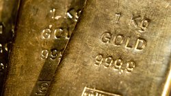 Goldbarren im Tresor des Goldhandels Pro Aurum in München.