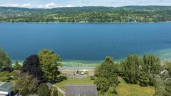 In Mammern TG steht eine 6,5-Zimmer-Villa direkt am See zum Verkauf.