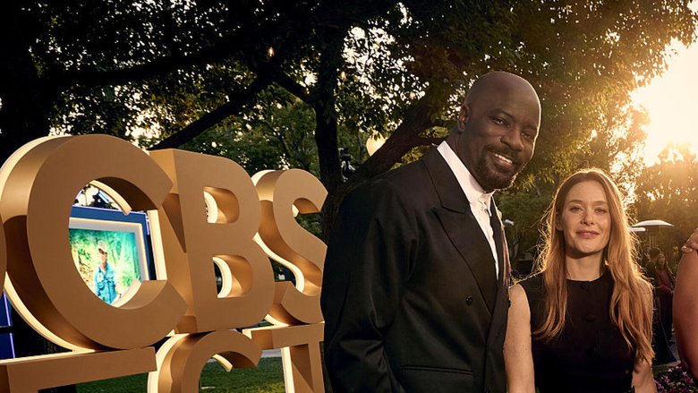 Mike Colter und Rachel Keller aus Cupertino nehmen an der Veranstaltung „CBSFEST 2026–2027: Bekanntgabe des Herbstprogramms“ teil, um das Primetime-Programm von CBS für die Saison 2026–2027 auf dem Gelände der Paramount Studios zu feiern. 
