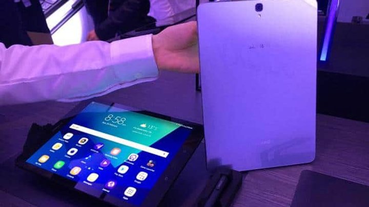 mobile_world_congress_7.jpg