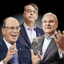 An der Macht – Aber wie lange noch? Das aktuelle WEF-Führungstrio Larry Fink (l.), André Hoffmann (o.), Alois Zwinggi.