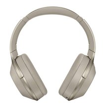Kein Schnäppchen: Der Sony MDR-1000X bietet satten Sound. PR