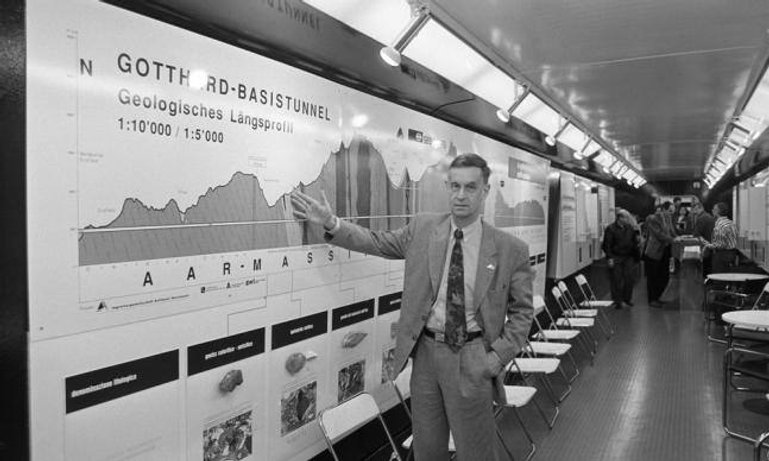 gotthardtunnel_2.jpg