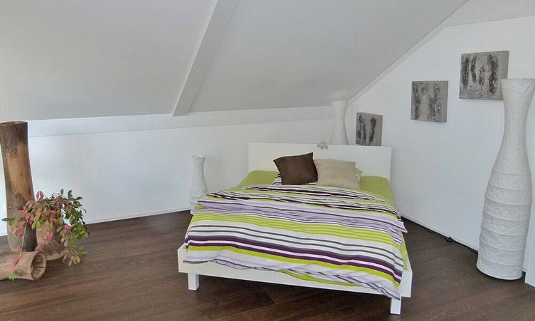 schlafzimmer.jpg