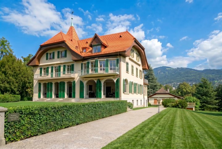 Eine Visualisierung zeigt, in welch neuem Glanz die Villa erstrahlen wird.