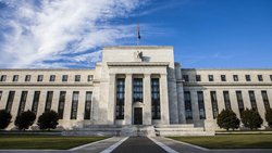 Fed in Washington: Die US-Notenbank erwägt eine Kurskorrektur bei ihrem Bilanzabbau.