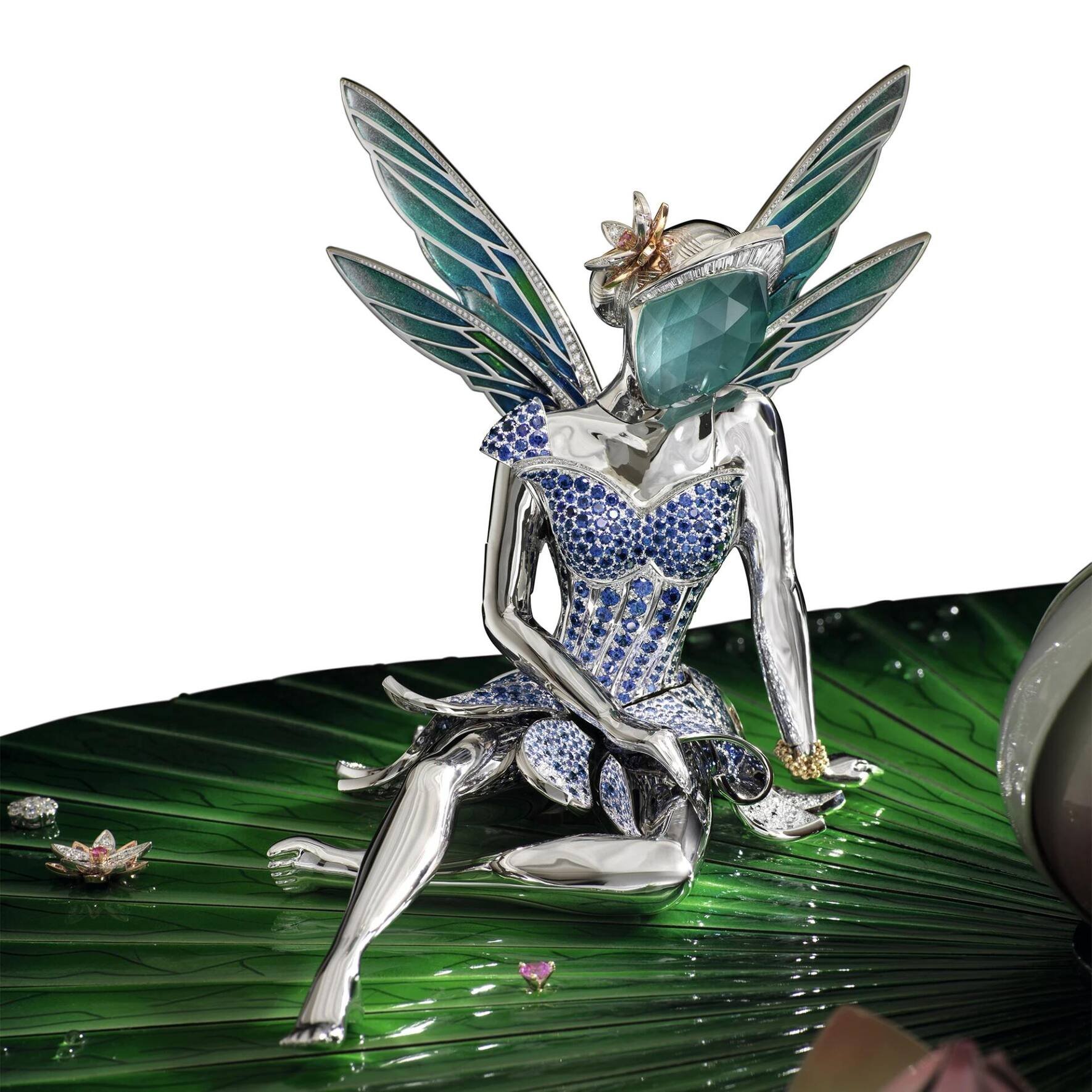 Poesie und Zeitanzeige: Auf dem Automaten Fée Ondine von Van Cleef & Arpels erwacht eine Fee mit anmutigen Bewegungen zum Leben.