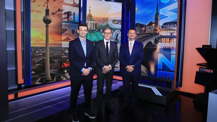 Ein Trio für den Dreiländer-Sender: TV-Manager Rusmir Nefic (l.) und die Investoren Alexander Schütz (M.), Gründer und CEO der C-Quadrat Investment Group und Benjamin Lakatos, Grossaktionär und Präsident der MET Group.