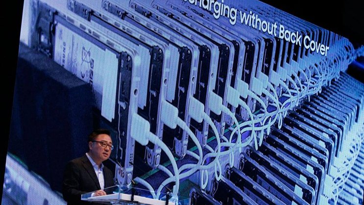 Samsungs Smartphone-Leiter Koh Dong Jin: Er präsentierte den Untersuchungsbericht. Keystone