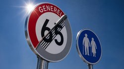 Die Fixierung auf ein Rentenalter verhindert für die allermeisten Leute ein Weiterarbeiten über das Referenzalter 65 hinaus.