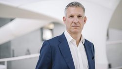 Nestlés neuer CEO Philipp Navratil muss die Dividende weiter erhöhen, um den Vertrauensverlust einzudämmen.