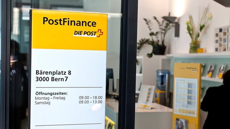 Postfinance: Will in diesen Tagen über ihre Zukunft informieren. Keystone