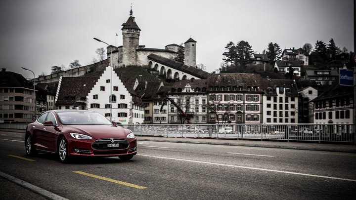 tesla-7.jpg