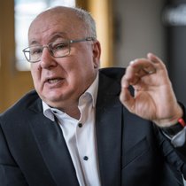 Im Interview mit der Handelszeitung spricht Gewerkschaftschef Pierre-Yves Maillard über die Aufrüstung, die 10-Millionen-Schweiz und das Verhältnis zur EU.