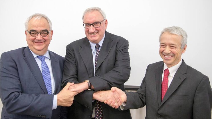 Happy End: Paul Stoffels, Jean-Paul Clozel und Joaquin Duato (v.l.). Keystone