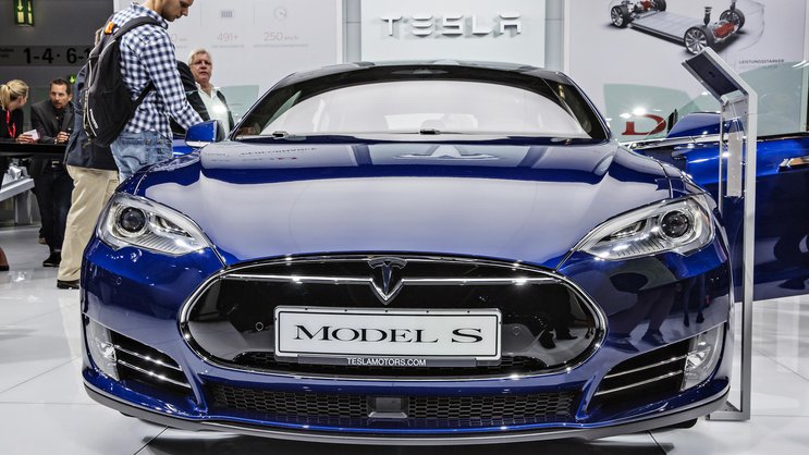 Auto von Tesla: UBS-Analysten sehen die Aktie des Elektroautobauers auf einem «angemessenen Niveau».