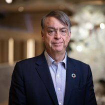 «Die Zukunft des Kapitalismus kann Wohlstand und Regeneration ermöglichen», schreibt Roche-Erbe André Hoffmann.
