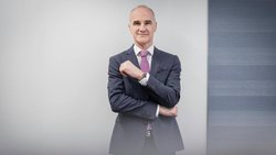 Matthias Geissbühler (49) ist seit Oktober 2018 als Chief Investment Officer (CIO) von Raiffeisen Schweiz für die Anlagepolitik verantwortlich.