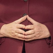 Merkel-Raute: Hände kann man in erfolgreiche Vorträge einbeziehen. Keystone