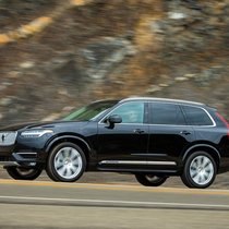 Volvo XC90 T6: Beim Ampelstart kann er auch mal einen Porsche-Fahrer ins Schwitzen bringen.  PR