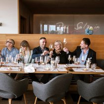 Wenn Arbeit Freude macht. Die Jury (von links): Wernie Baumeler, Yacin Mechri, Katharina Sarrot, Roberto Scatena, Ursula Geiger, Peter Jauch.