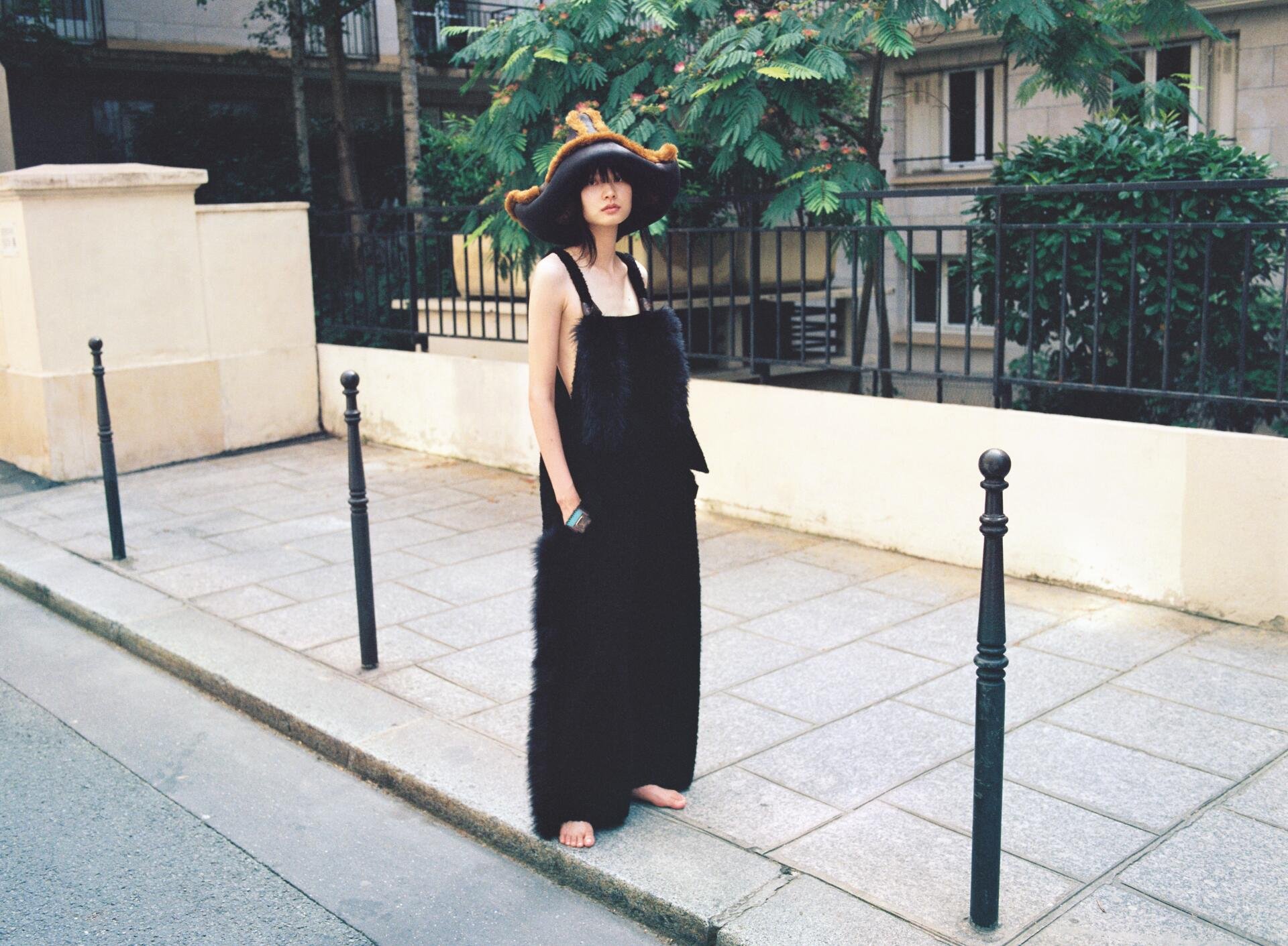 R1-03075-0011_F2_conv.jpeg