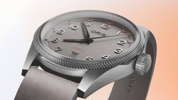 Die Uhr mit 41-Millimeter-Stahlgehäuse und Oris-Kaliber 733 ist in drei Zifferblattfarben erhältlich.