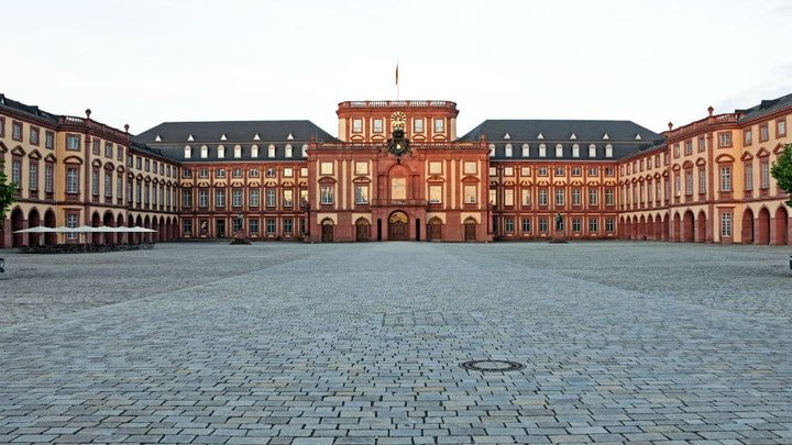7_mannheim_business_school.jpg