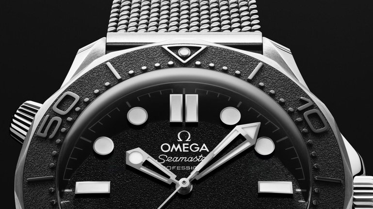 Die Bösewicht-Version der Omega Seamaster Diver 300M.