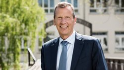 Christoph Wellendorff (55) ist Eigentümer und Geschäftsführer der gleichnamigen Schmuckmanufaktur in Pforzheim (D).