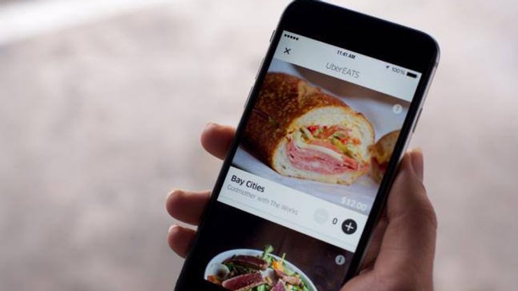 UberEats: Bestellen und bezahlen per App. Guillermo Fernandes/CC/flickr