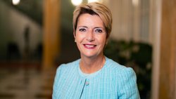 Finanzministerin Karin-Keller Sutter ebnet Banken den Weg in den britischen Markt.