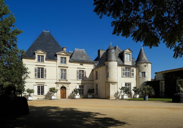 Château Haut-Brion, Gebäude