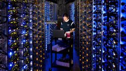 Datenkrake: Im Datenzentrum von Google hinterlässt jeder Spuren.  Keystone