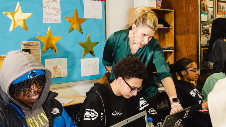 Diana Isern unterrichtet seit sechs Jahren das Wahlfach „Persönliche Finanzen“ an der Brooklyn Prep High School.