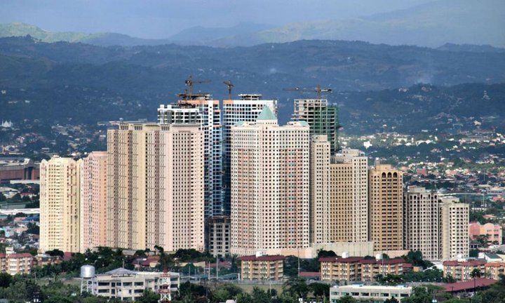 11-city-quezon-city-flickr-jun-acullador.jpg