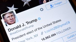 Twitter-Account: Mit seinen Tweets wirbelt Trump die Börsenkurse durcheinander.Keystone