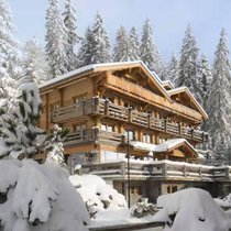Warum nicht die Familie mit einem gemeinsamen Skiurlaub in Sir Richard Bransons Skihütte The Lodge in Verbier überraschen?
