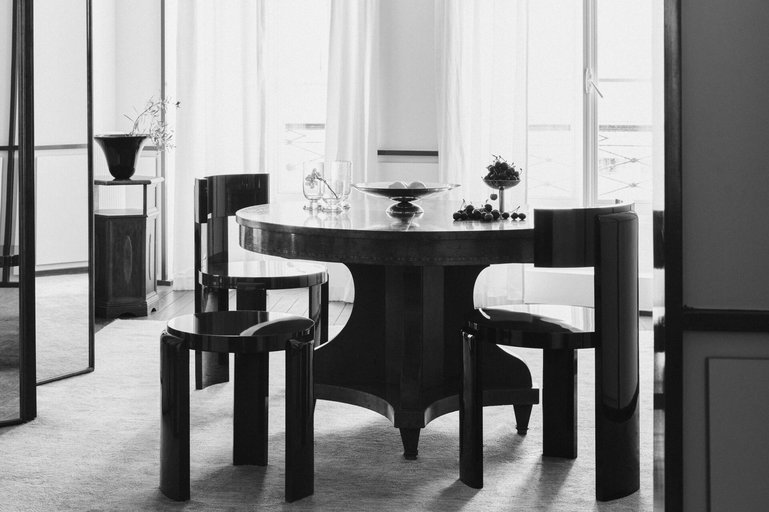 LOUISE_ROE_PARIS__2_Philip_Messmann BW.jpg